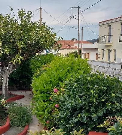 Апартаменты Sofi's House Koumani (Andros)