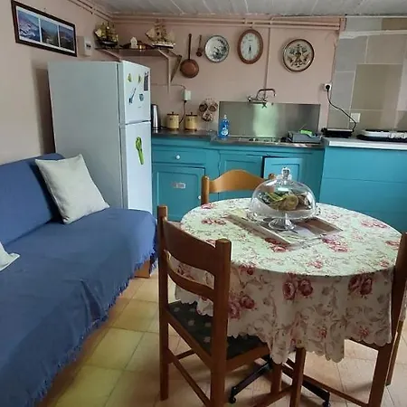 Sofi's House Апартаменты Koumani (Andros)